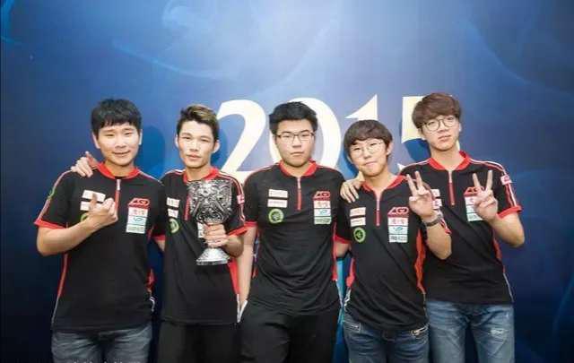 轻球员积压 轻球员积压