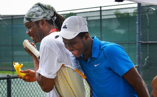 灰熊難敵雷 灰熊難敵雷