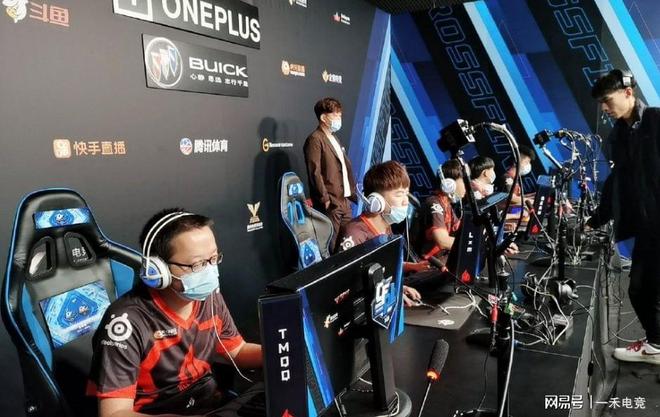 莱万在巴萨 莱万在巴萨